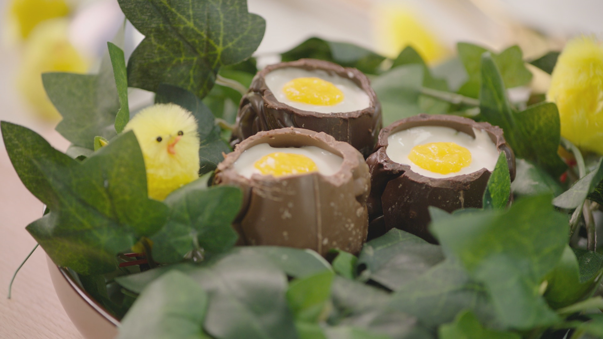 Open Keuken Met Sandra Bekkari Gevulde Chocolade Eitjes Recept