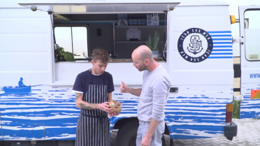 VTM Koken At The Festivals: Foodtruck Jean Sur Mer