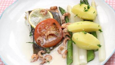 Tarbot met asperges en witte wijnsaus