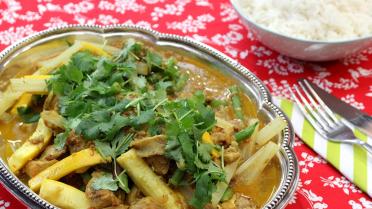 Indische curryschotel met kip "Vinaloo style" 