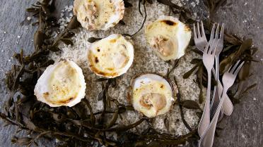 Gegratineerde oesters met champagne