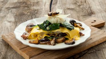 Open ravioli met boschampignons en aardpeer