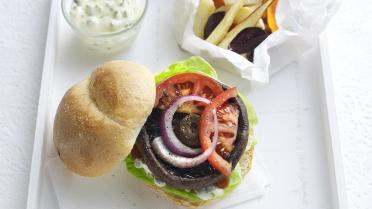 Portobelloburgers met groentefrietjes en tartaarsaus