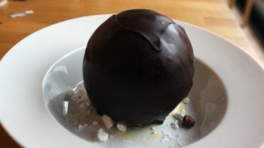 Chocoladeballon: dame blanche de luxe