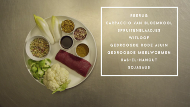 Reerug met carpaccio van bloemkool en ontkiemde boontjes