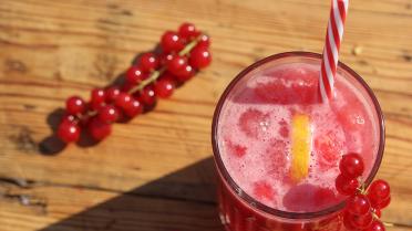 Rode Neuzen Dag: maak een heerlijke rode watermeloenlimonade