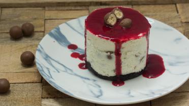 Cheesecake met maltesers, oreo en witte chocolade