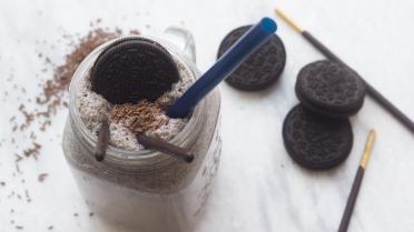 Oreo chocolade milkshake met banaan