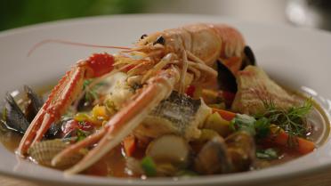 Bouillabaisse van Sandra Bekkar