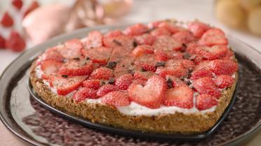 Open Keuken met Sandra Bekkari: Ontbijttaart met aardbeien