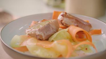 Meloensalade met prosciutto-manouripakketjes Open Keuken met Sandra Bekkari: Meloensalade met prosciutto-manouripakketjes
