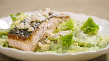 Pasta met romanesco en zalm