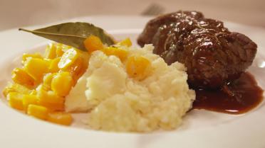 Blinde vinken met wortelen en puree