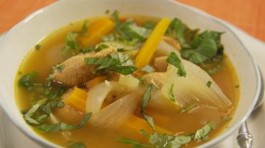 Maaltijdsoep met curryballetjes