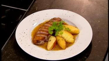 Eendenborst met appel en honing