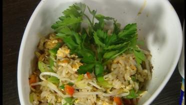 Nasi goreng in de wok