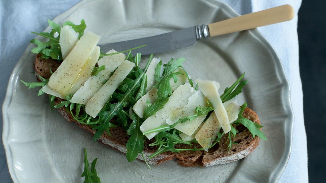 Toast met pesto