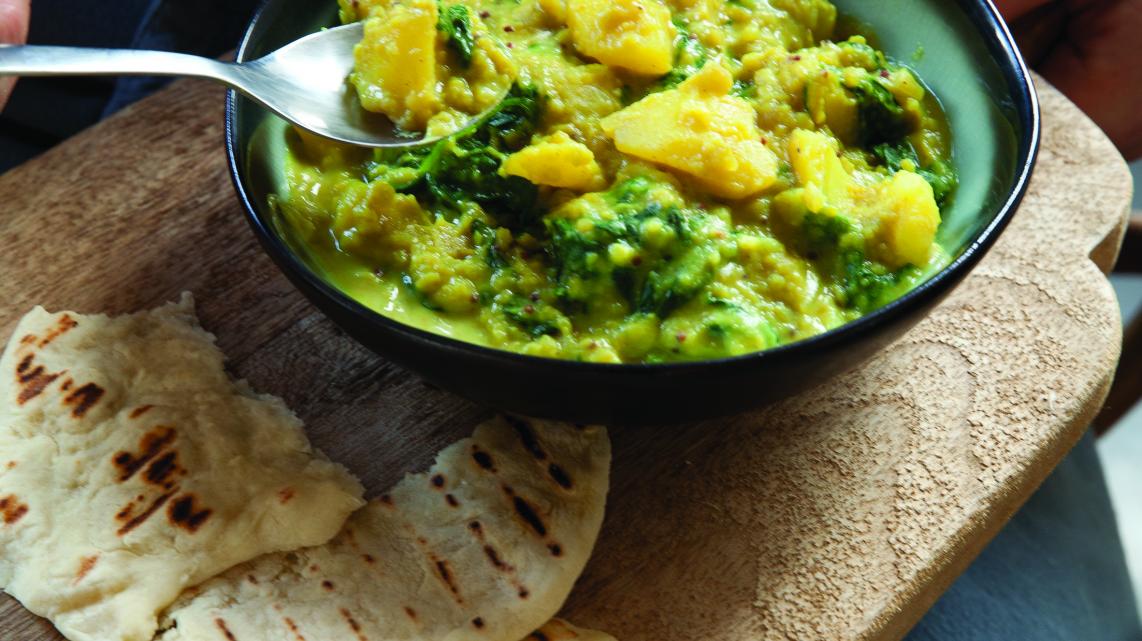 Spliterwtencurry met makkelijk brood