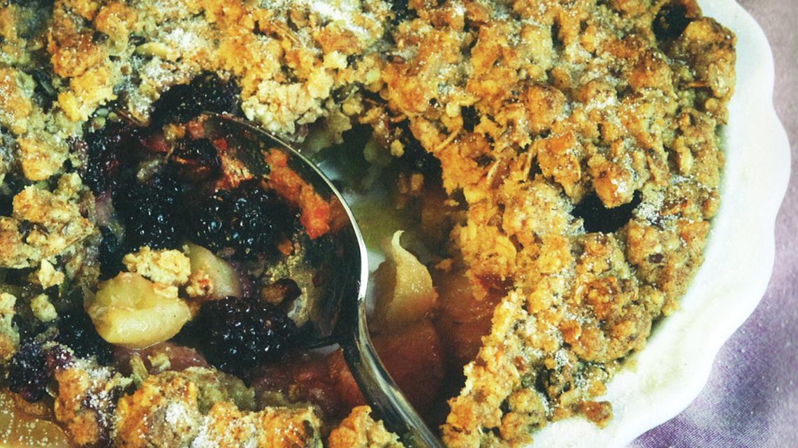 Appel-bramen crumble met een mueslidakje