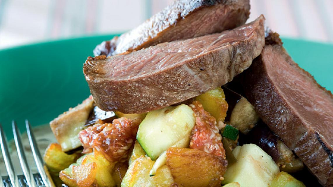 Eend met courgette, aubergine en vijgen