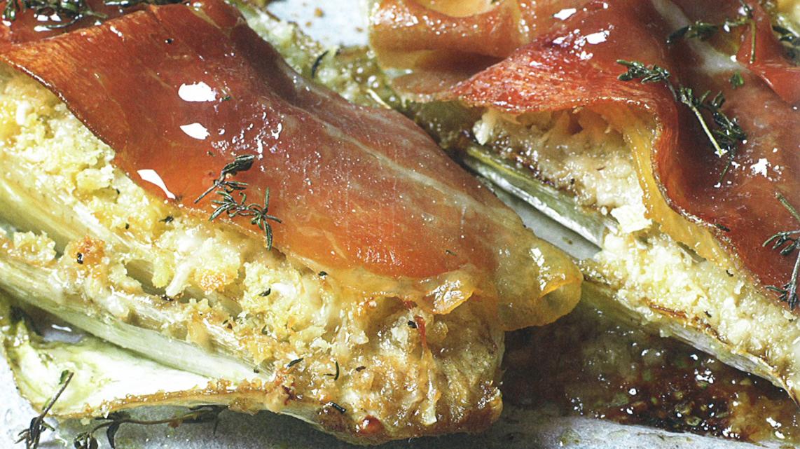 Gekarameliseerd witlof met serranoham