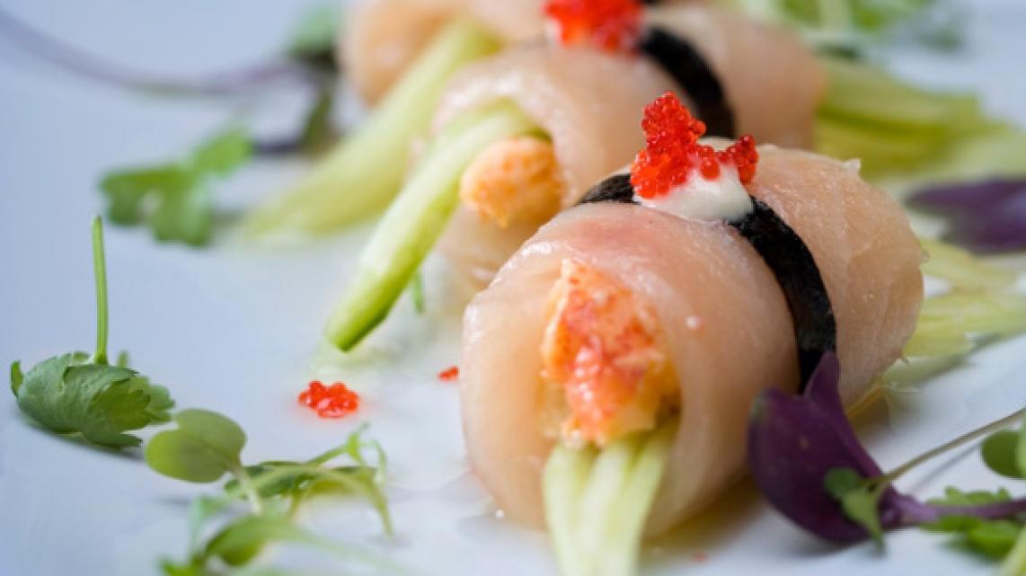 Rauwe zeebaars met asperges