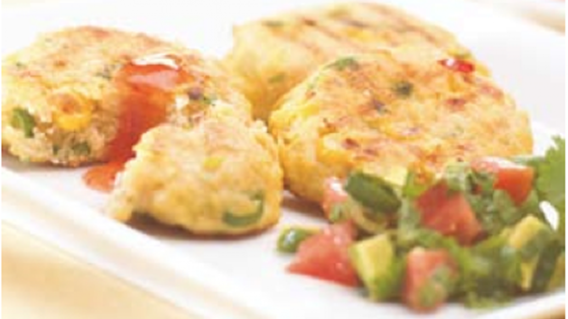 Viskoekjes met salsa van avocado