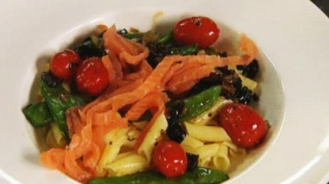 Glutenvrije pasta met gerookte zalm