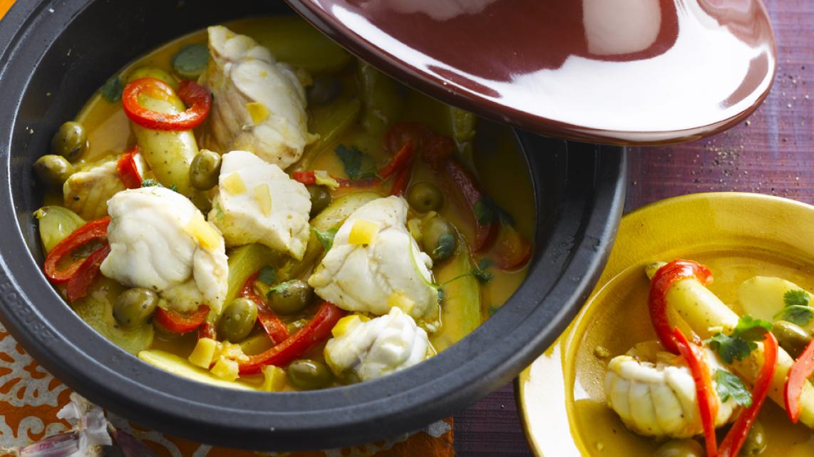Tajine van zeeduivel met olijven en ratte-aardappeltjes